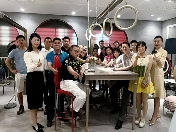 师董会