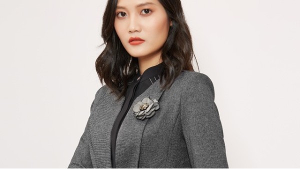 办公室工作服定制的“三应”原则