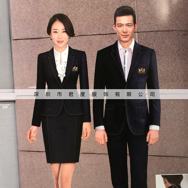 深圳服装定制批发哪家好？这家绝对不要错过